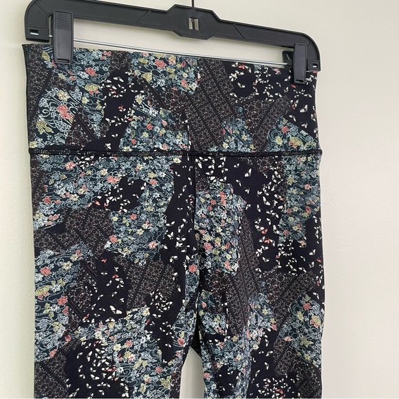 Lululemon Wunder Under Hi-Rise 7/8 Tight *25"Assemblage Alpine White Multi Sz 8 - Picture 5 of 10